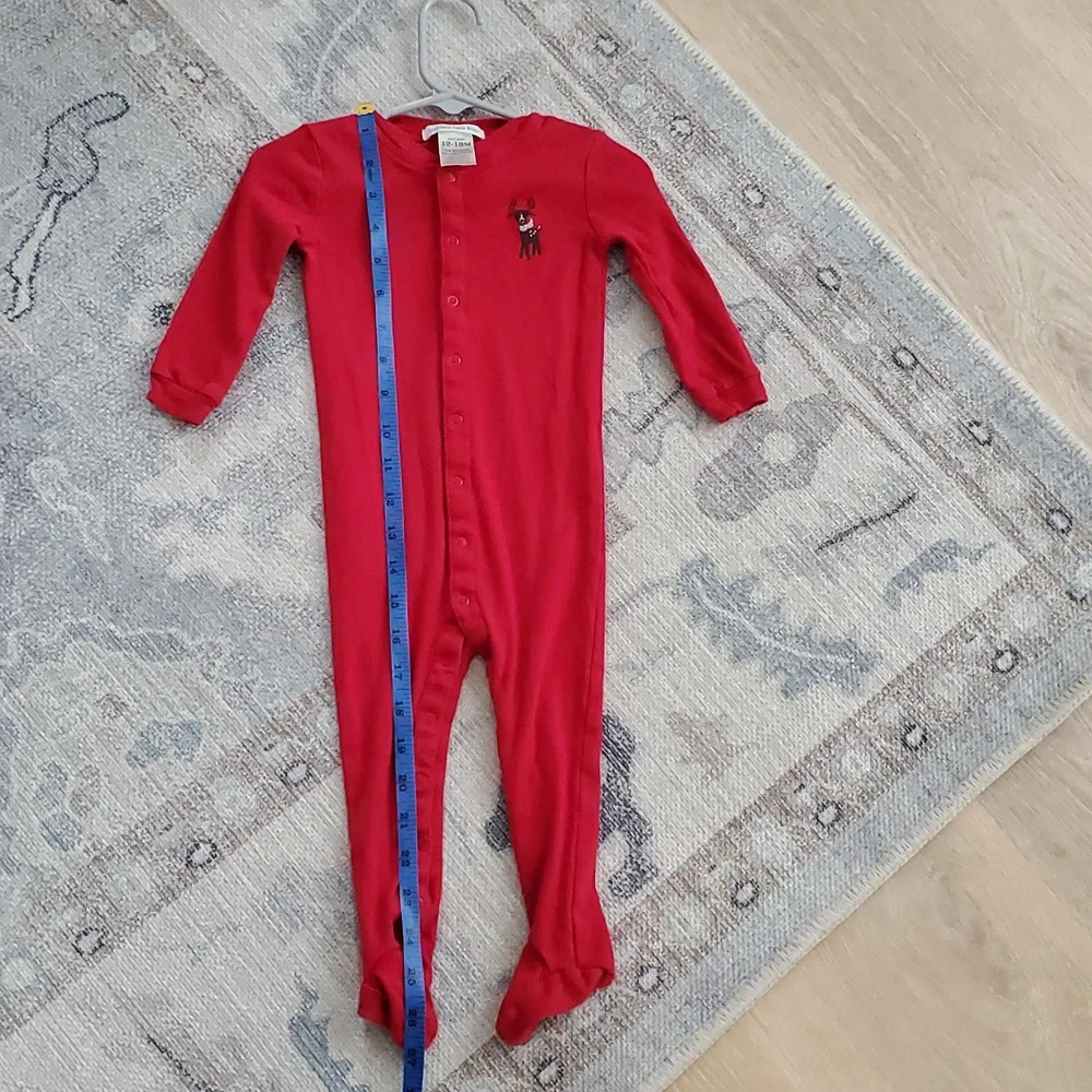 Pottery Barn Kids Unisex Embroidered Reindeer Red Pajamas Sz12-18m